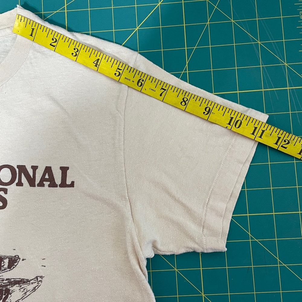 VINTAGE 1980'S HANES TAN T-SHIRT - Picture 6 of 10